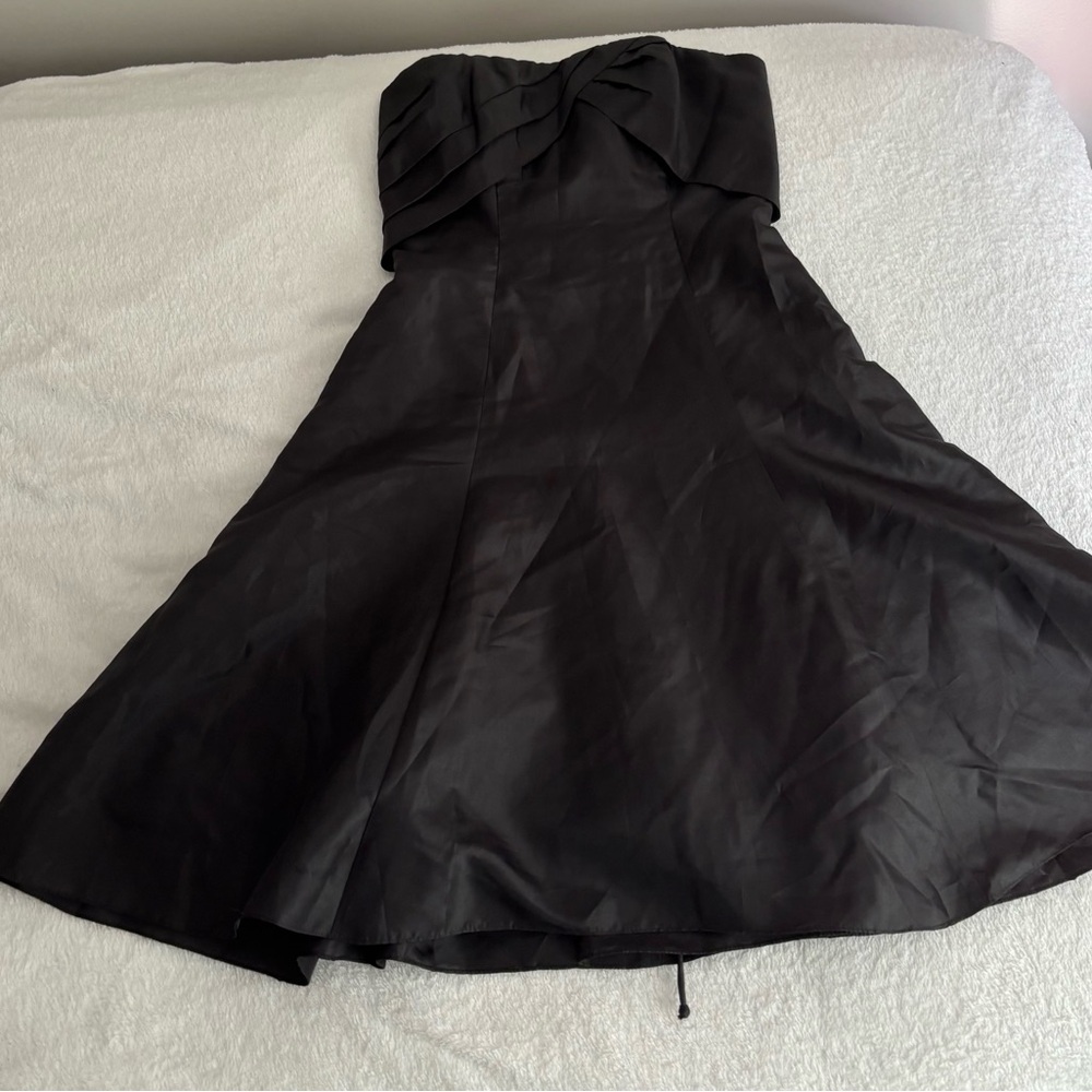Aspeed Classic Black Strapless Dress